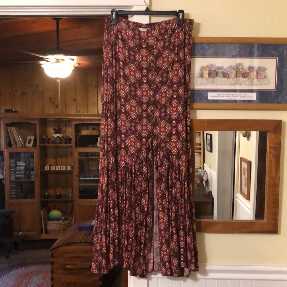 Maxi skirt